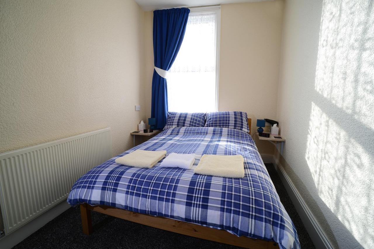 Lynmoore Guest House Blackpool Bagian luar foto